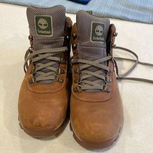 Timberland Anti-Fatigue Hiking boots. Worn once, great condition.